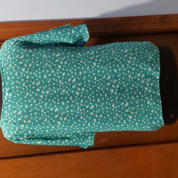 Button up green floral short sleeved shirt - Picture 4 of 6